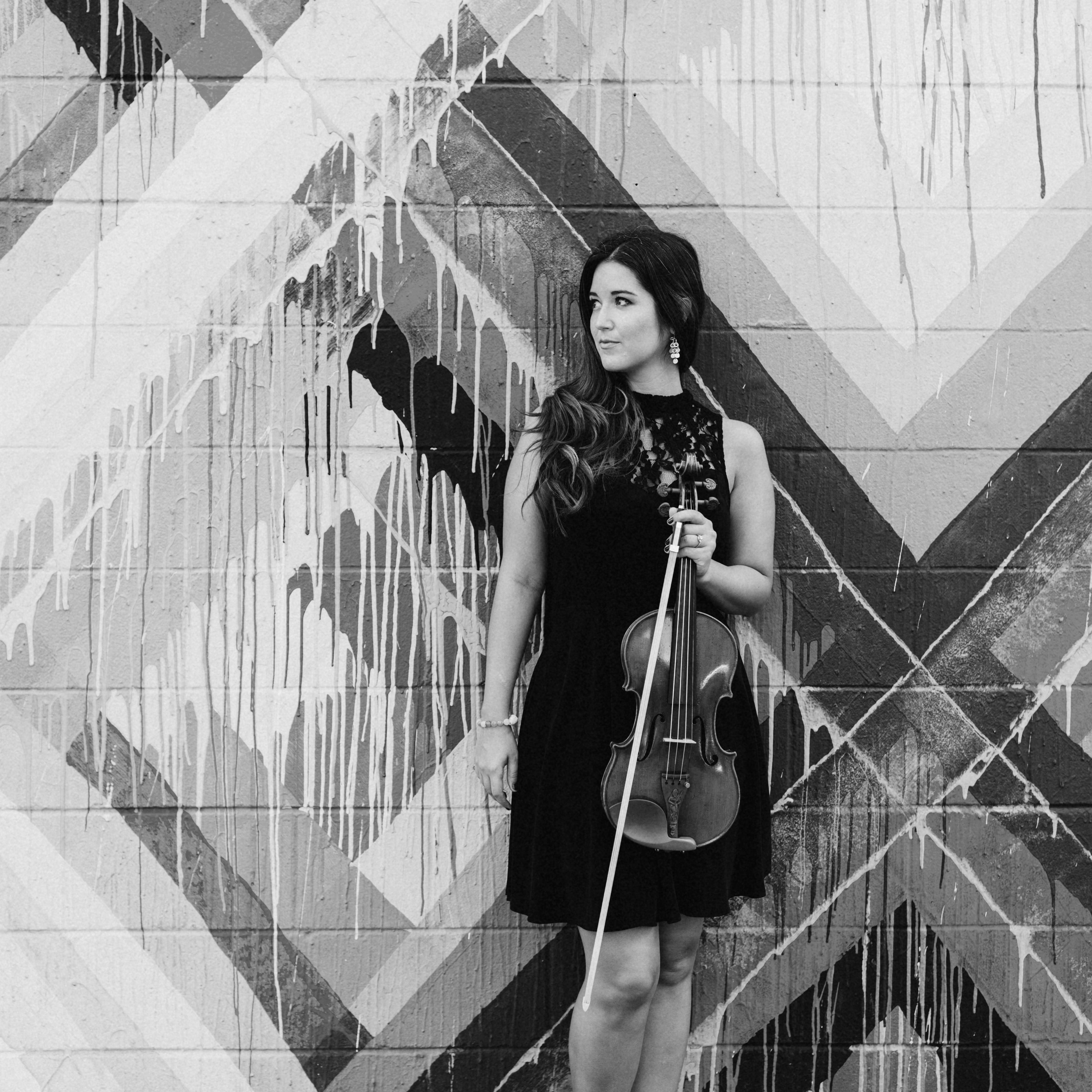 アート・デザイン・音楽 Wo ist Martha? Julian Salinas 8x8_shangrila_23 Performing Artists – Shangri La
